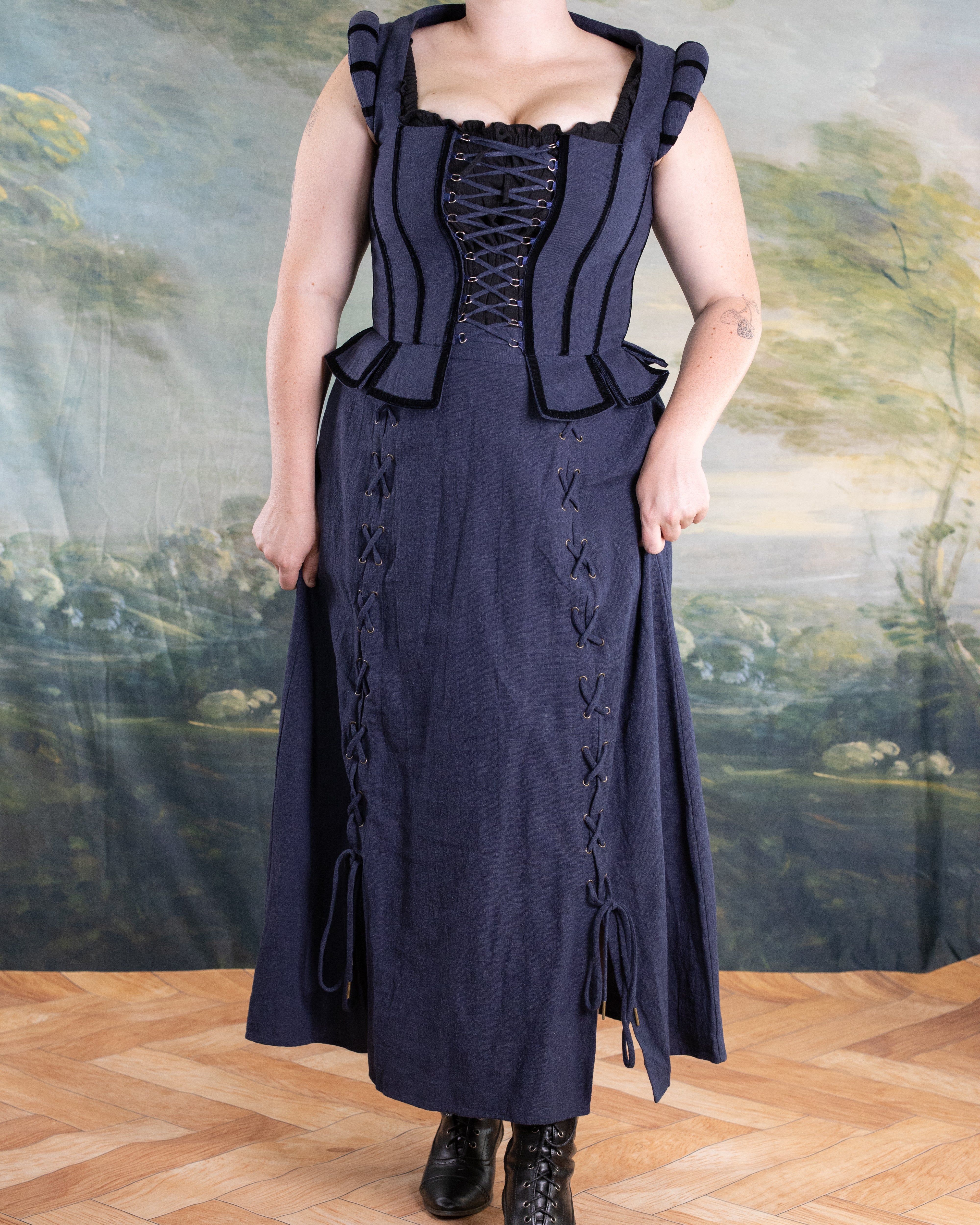 Tavern Skirt - Image 12