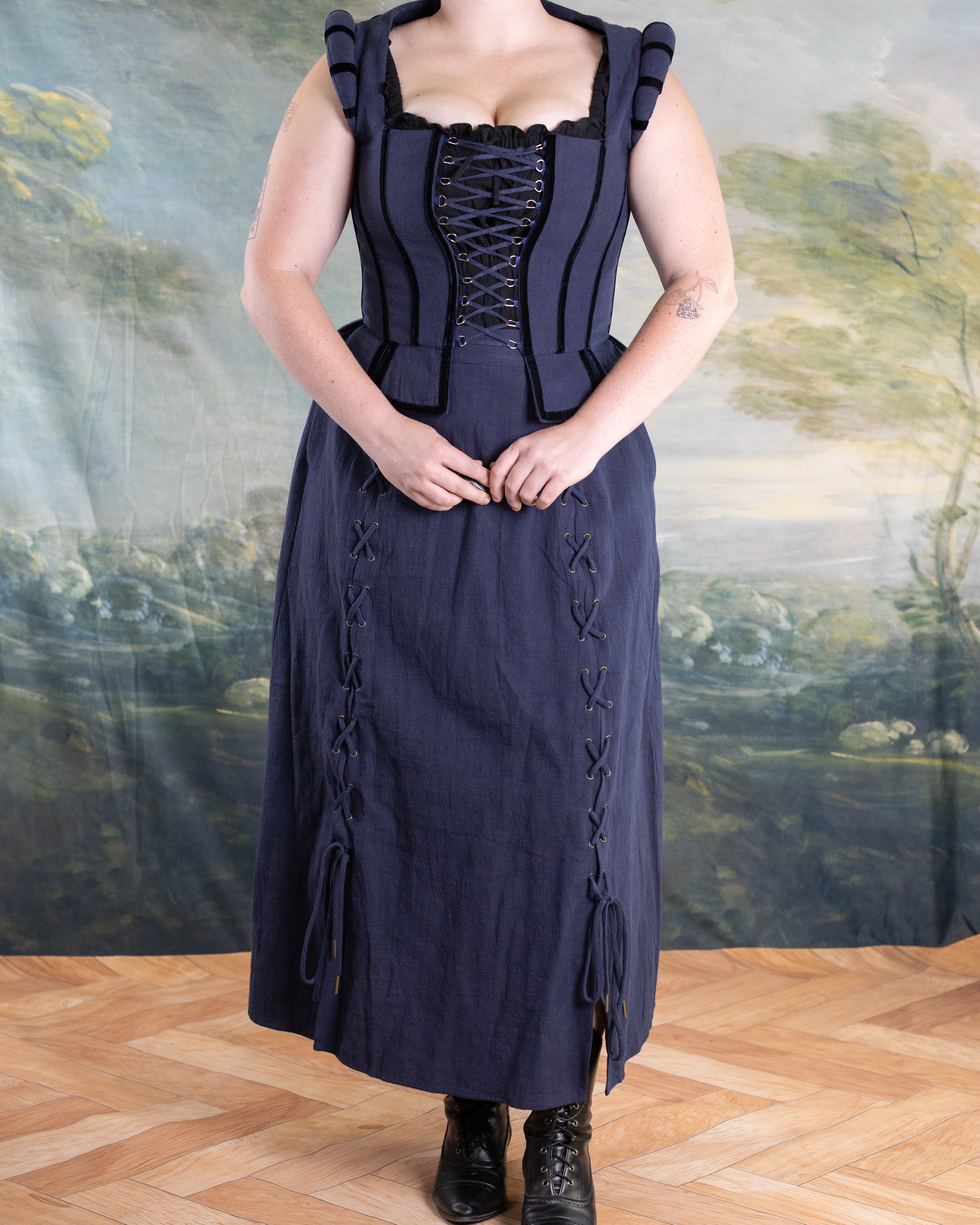 Navy Tavern Bodice - Image 5